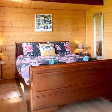 Country Bumpkin - Romantic Couples Stay In Oakhill Cabin Esterno foto
