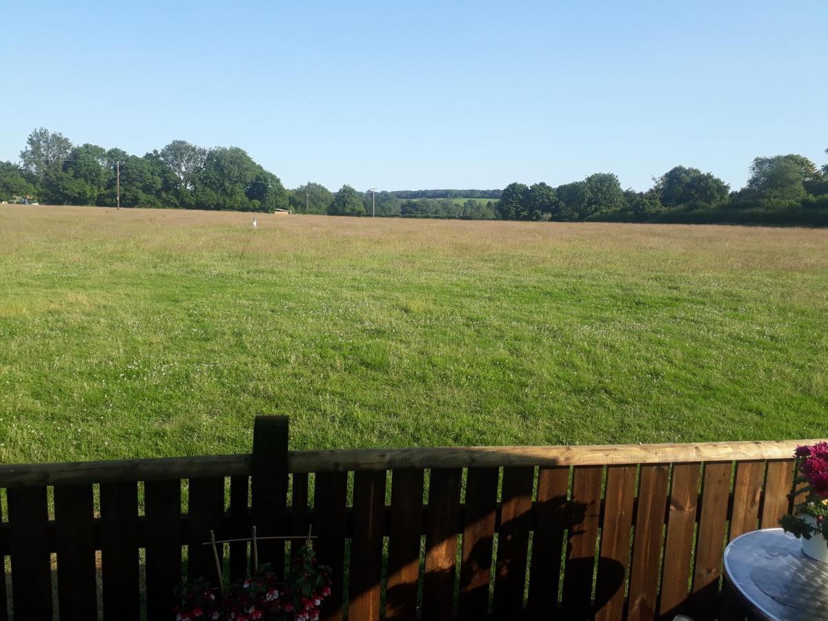 Country Bumpkin - Romantic Couples Stay In Oakhill Cabin Esterno foto