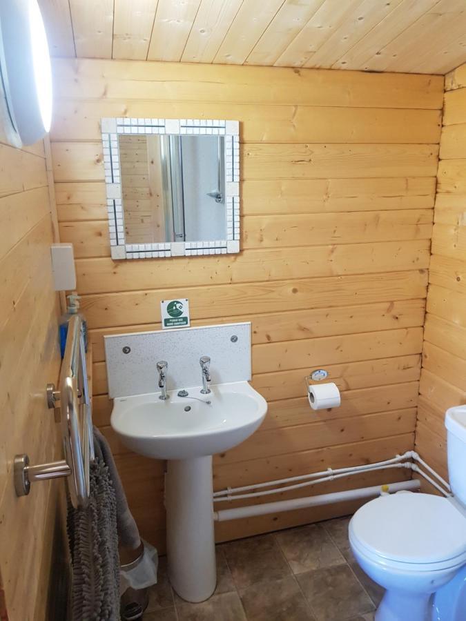 Country Bumpkin - Romantic Couples Stay In Oakhill Cabin Esterno foto