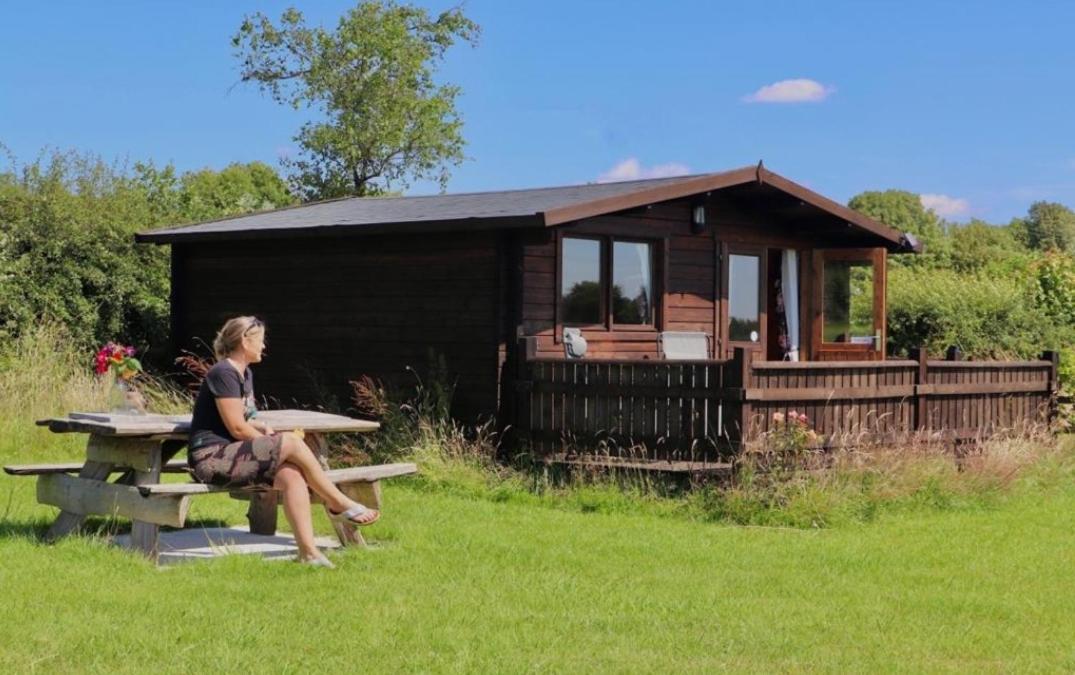 Country Bumpkin - Romantic Couples Stay In Oakhill Cabin Esterno foto